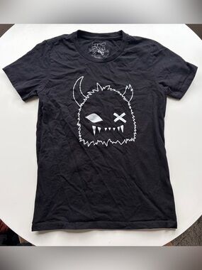Meow Wolf Women's Black Monster Graphic Short Sleeve Tee